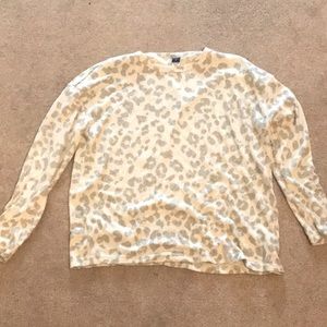 Old Navy long sleeve top. Size extra small.